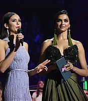 November062016-MTVEMAs-00034.jpg